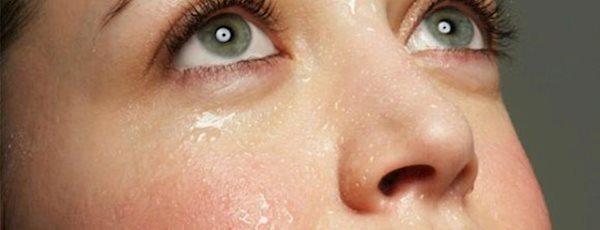 خوبی ها و بدی های عرق کردن برای پوست
